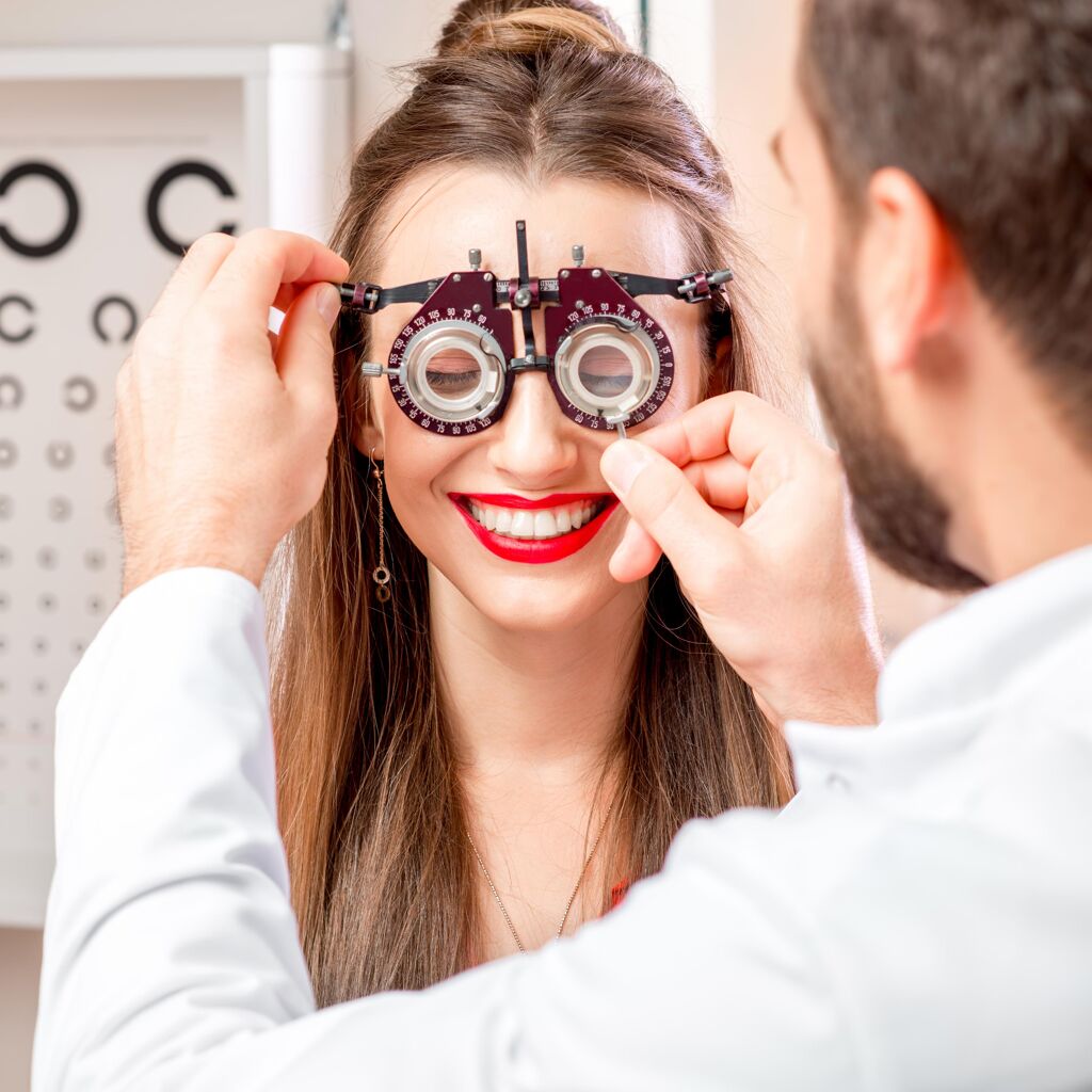 Faire contrôler sa vue chez un opticien