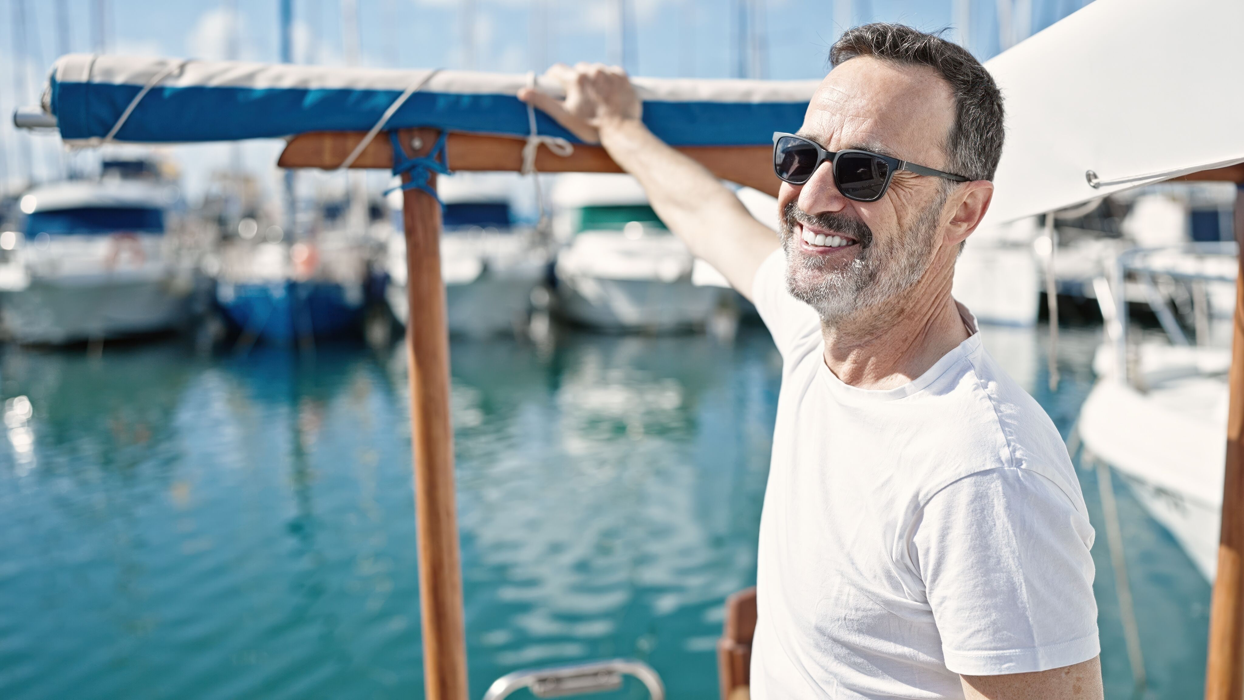 Les lentilles de contact et l’eau : guide complet par ATOL