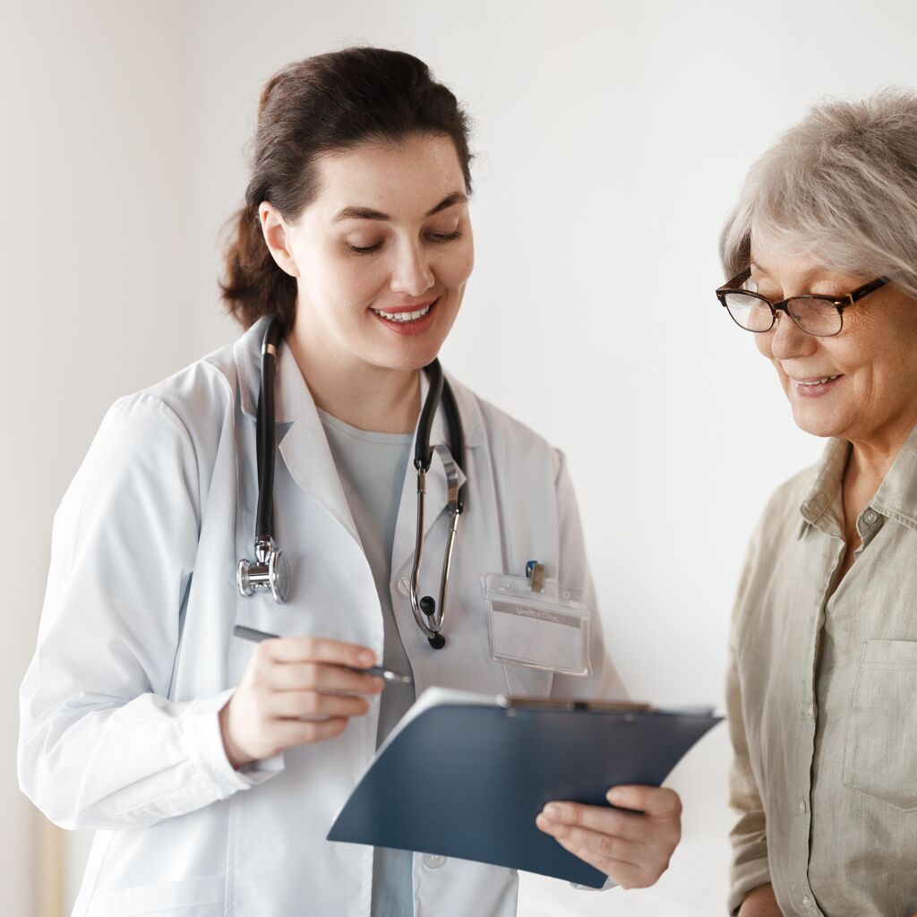 Cataracte et myopie : comprendre l’interaction et évaluer les solutions