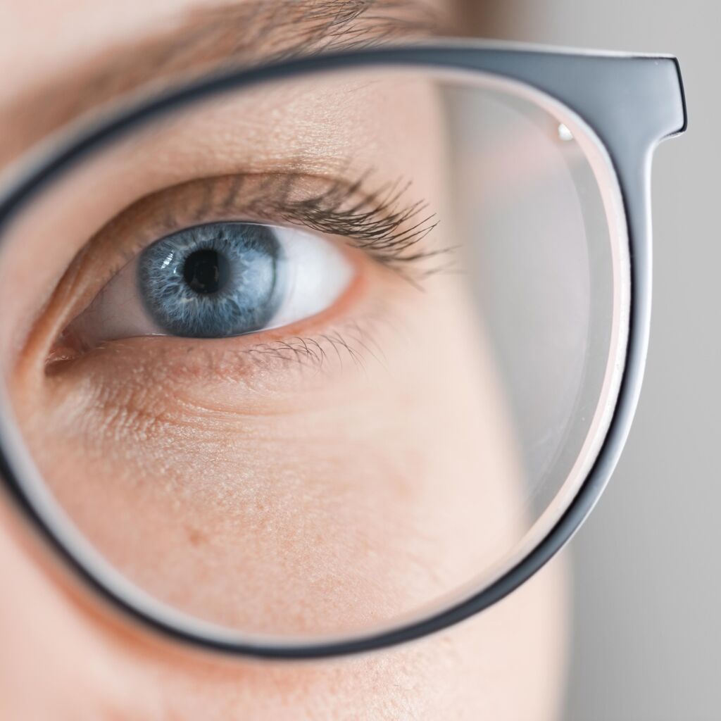 Quelle largeur de verre choisir pour vos lunettes ?