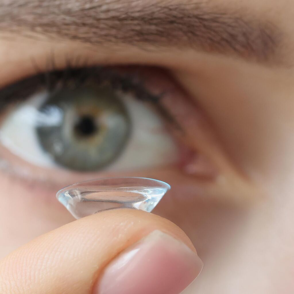 Comment mettre et retirer ses lentilles ?