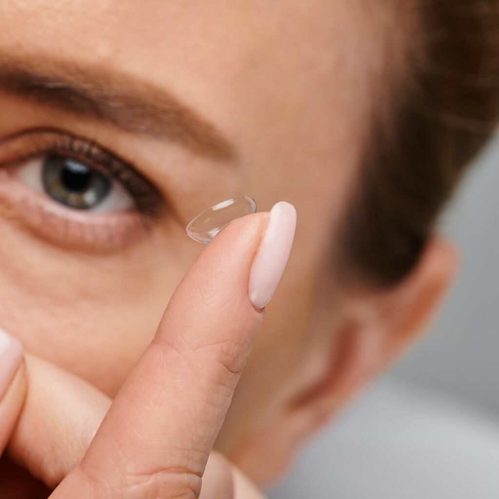 Les lentilles annuelles : une explication complète par nos opticiens  