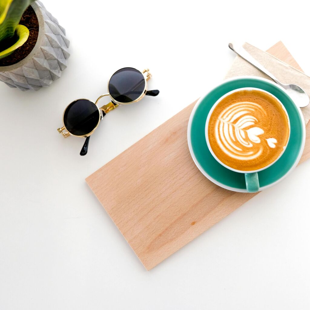 Comment éviter que vos lunettes s’embuent en buvant un café chaud ?