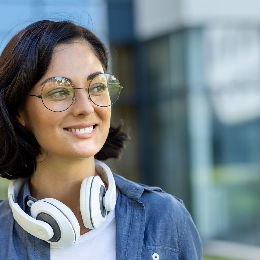 Comment reconnaître de fausses lunettes Oliver Peoples ?