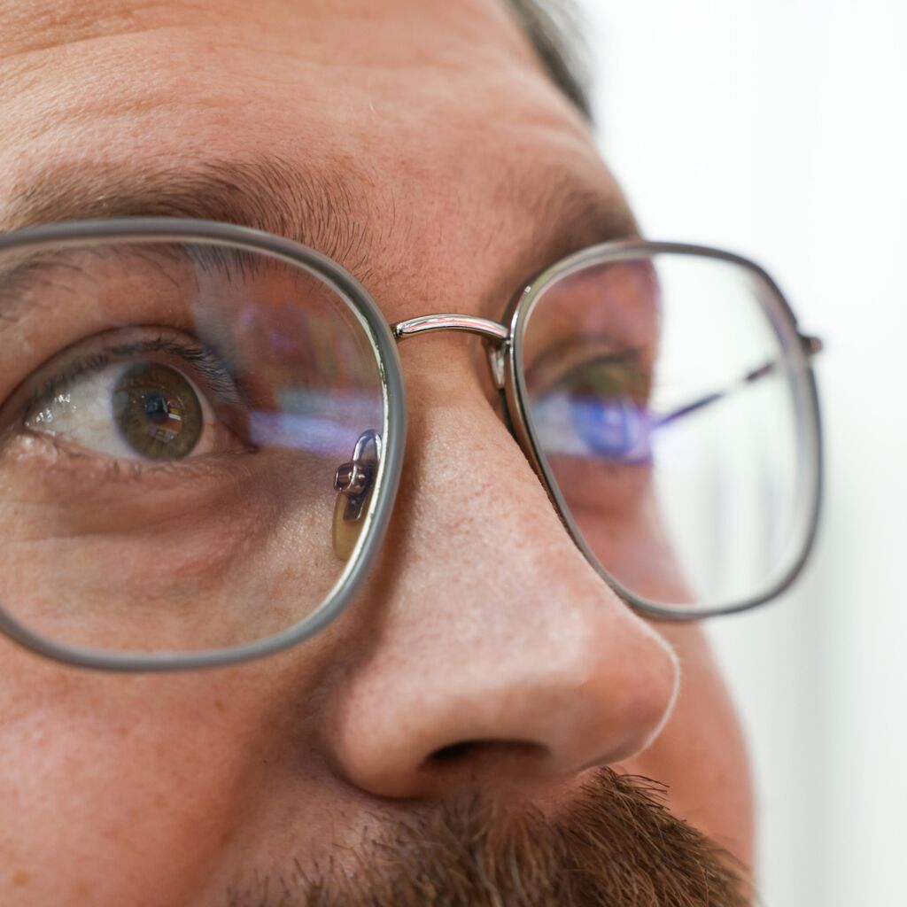 5 signes qu’il est temps de changer vos lunettes