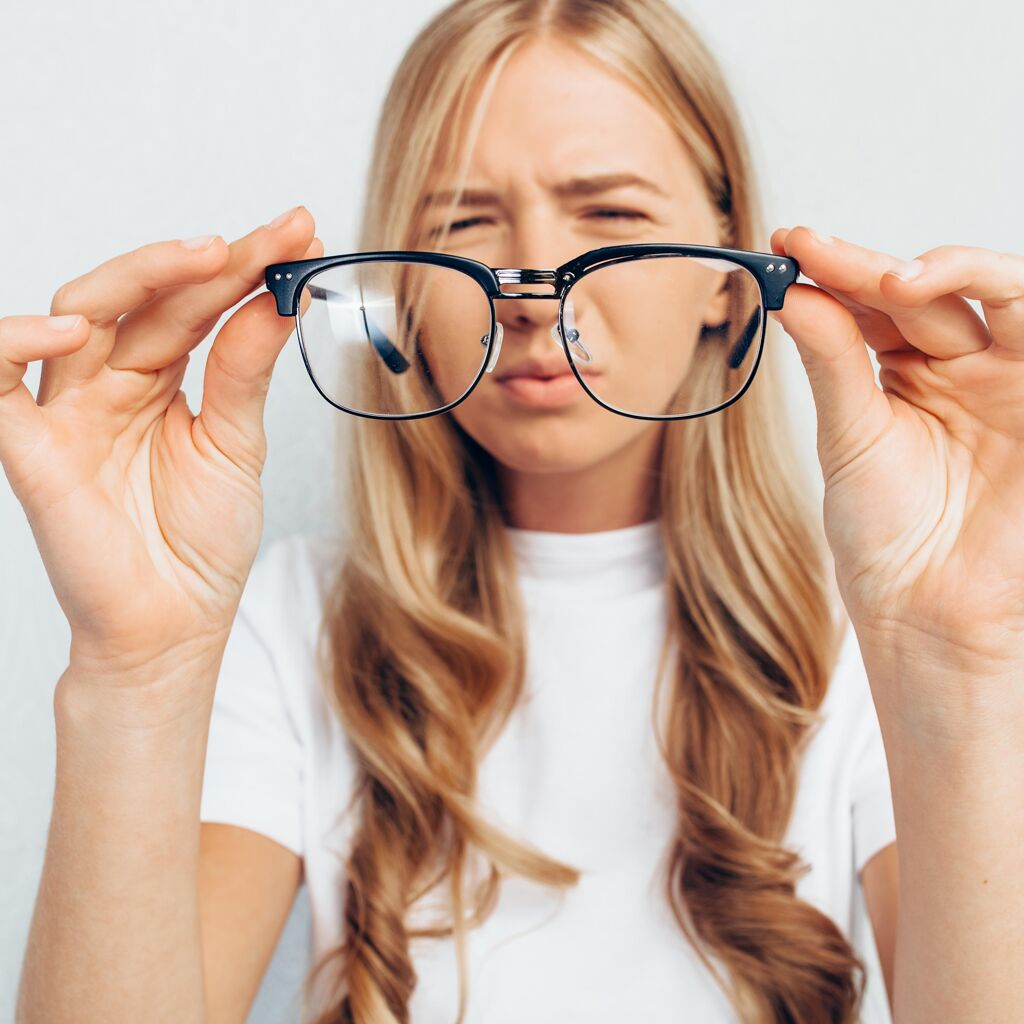 Astigmatisme : quelles complications et quels effets indésirables ?